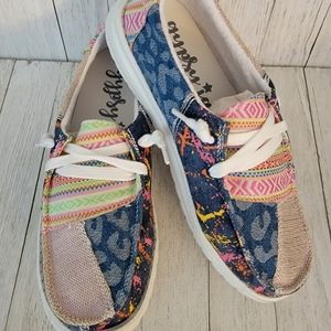 SALE!! GYPSY JAZZ- ELECTRIC- BLUE/ PINK SLIP ON SNEAKERS